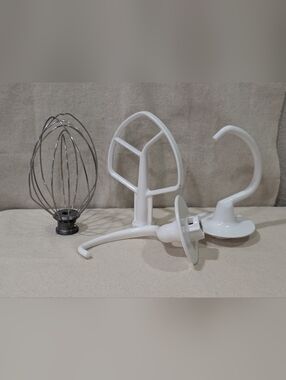 Kitchenaid stand mixer lot of 4 attachments wisk paddle 2 hooks